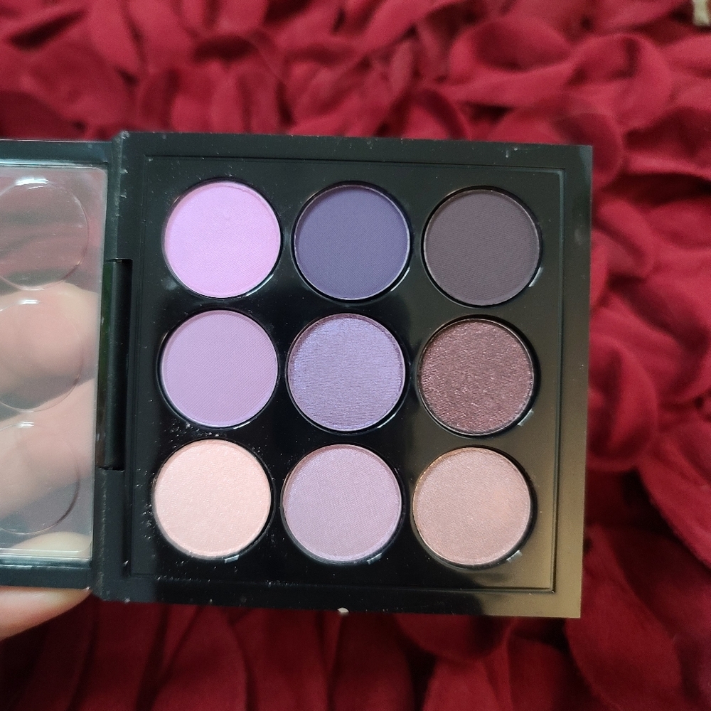 Authentic MAC quad- purple times nine